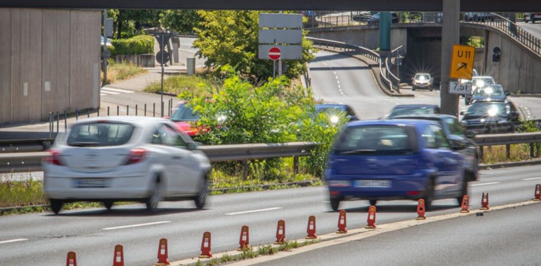 B9 in Koblenz: Innenstreifen wird zeitweise gesperrt wegen Reinigungs- und Grünschnittarbeiten B9 in Koblenz: Innenstreifen wird zeitweise gesperrt wegen Reinigungs- und Grünschnittarbeiten