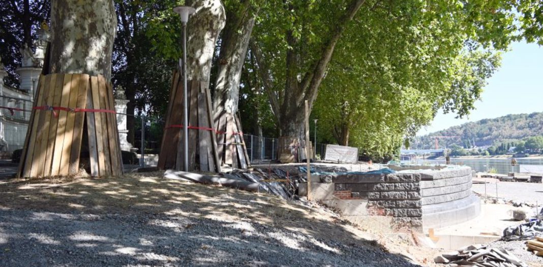 Balkon am Kaiserin Augusta Denkmal voraussichtlich Ende September wieder zugänglich Balkon am Kaiserin Augusta Denkmal voraussichtlich Ende September wieder zugänglich