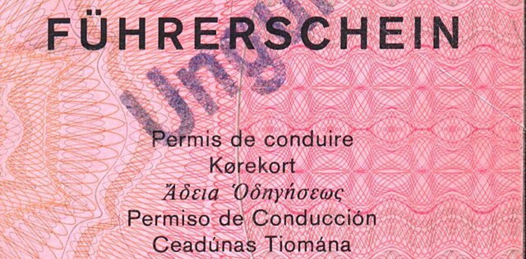 EU-weiter Führerscheinwechsel: Papiere aus 1999 bis 2001 müssen bis 19. Januar 2026 umgetauscht werden