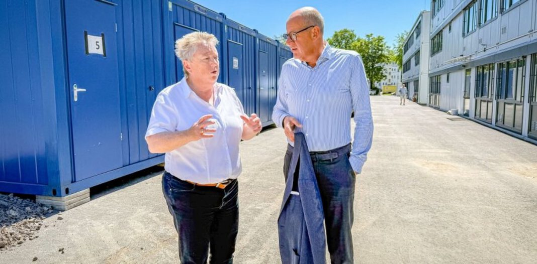 Koblenz nimmt neue Wohnmodule für Geflüchtete in Betrieb