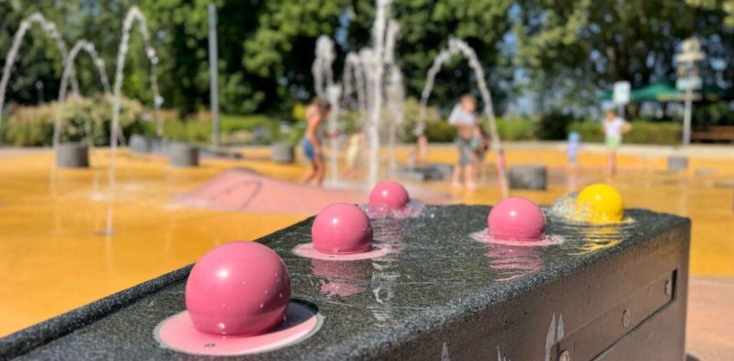 Wasserspielplatz am Deutschen Eck täglich geöffnet und Familienfest am 26. Juli Wasserspielplatz am Deutschen Eck täglich geöffnet und Familienfest am 26. Juli